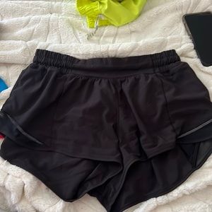 Lululemon Hotty Hot Black size 8